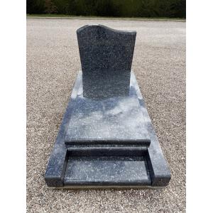 N°5 en granit LABRADOR BLEU