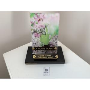 Plexiglass et Granit 143€