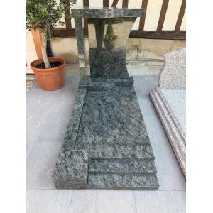 N°14 en granit VERT OLIVE